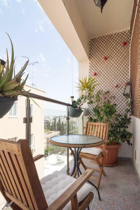 Vas' Penthouse Apartment Nicosia Exterior photo